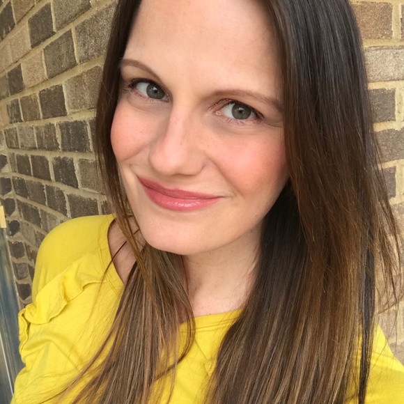 Meet your Posher, Jami - Picture 1 of 1